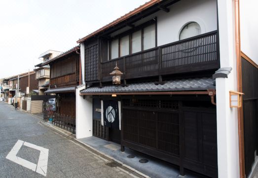 가미시치켄 오쿠