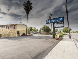 Sky Riders Motel