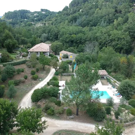 Logis Hôtel Restaurant le Domaine de l'Eau Vive