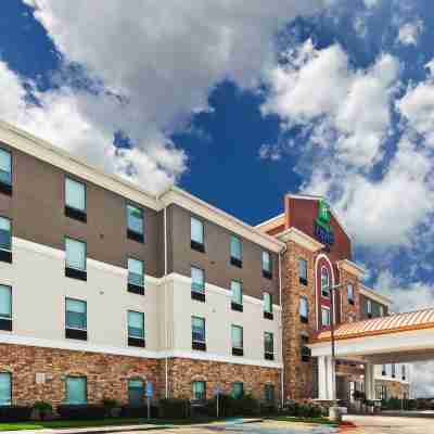 Holiday Inn Express & Suites Port Arthur Central-Mall Area Hotel Exterior