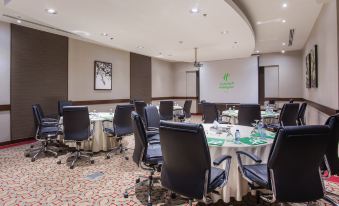 Holiday Inn Yanbu, an IHG Hotel - Housity
