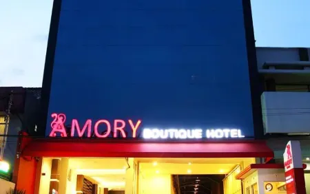Amory Boutique Hotel Sumedang Отели рядом с достопримечательностью «Prabu Geusan Ulun Museum»
