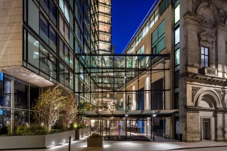 The Edwardian Manchester, A Radisson Collection Hotel Отели рядом с достопримечательностью «Chetham's Library»