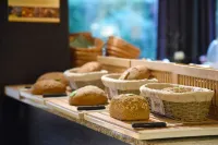 Hotel Weisses Kreuz - breakfast
