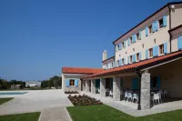 Velanera Hotel & Restaurant فنادق في Liznjan