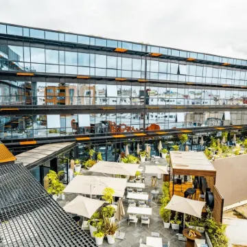 卡薩布蘭卡市中心歐諾莫酒店 鄰近Phare d'el Hank的酒店