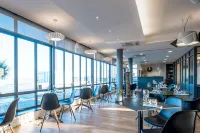 Les Flots - Hôtel et Restaurant Face à l'océan - Châtelaillon-Plage - 朝食