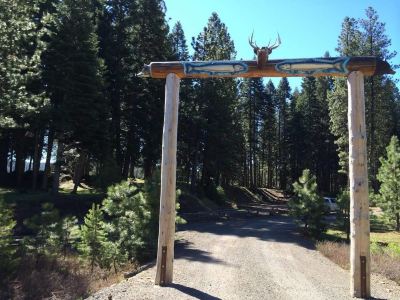 Surroundings #51 & #52 Hyatt Lake Compound~Sleeps 10~Lake View Photo