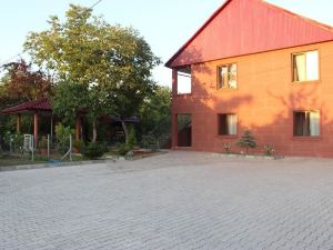 Nazibrola's Guest House