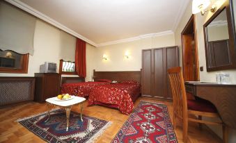 Turquhouse Hotel