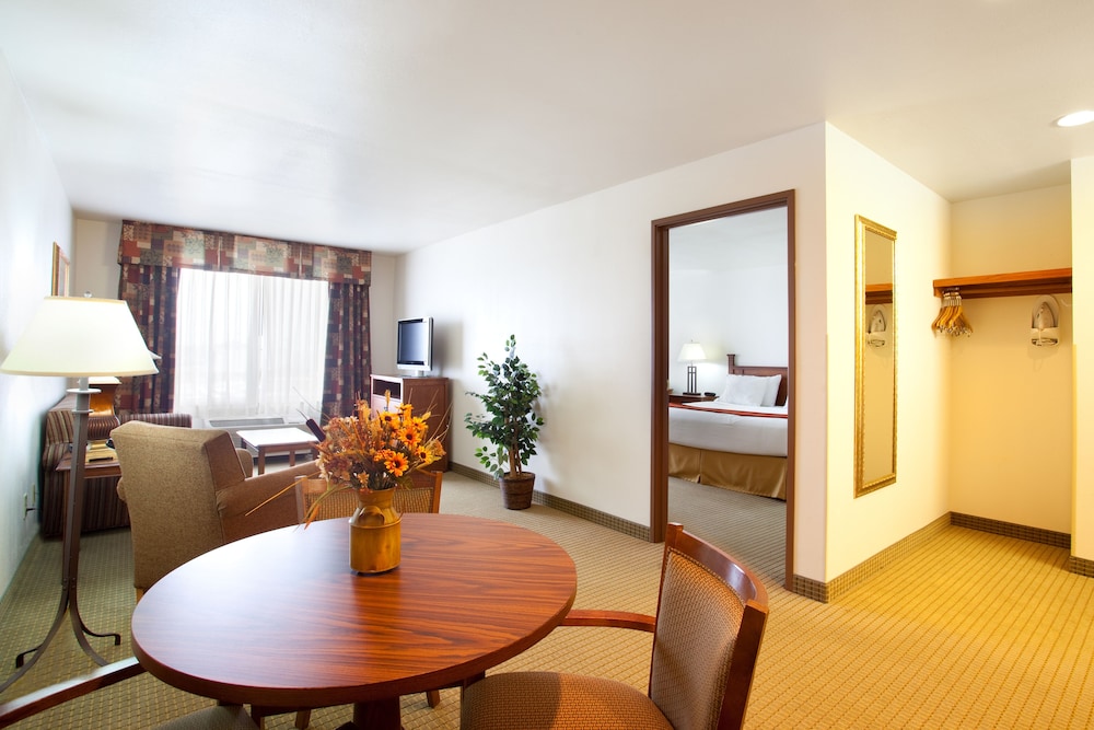 Holiday Inn Express Hotel & Suites Mattoon, an Ihg Hotel