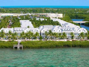 Parrot Key Hotel & Villas