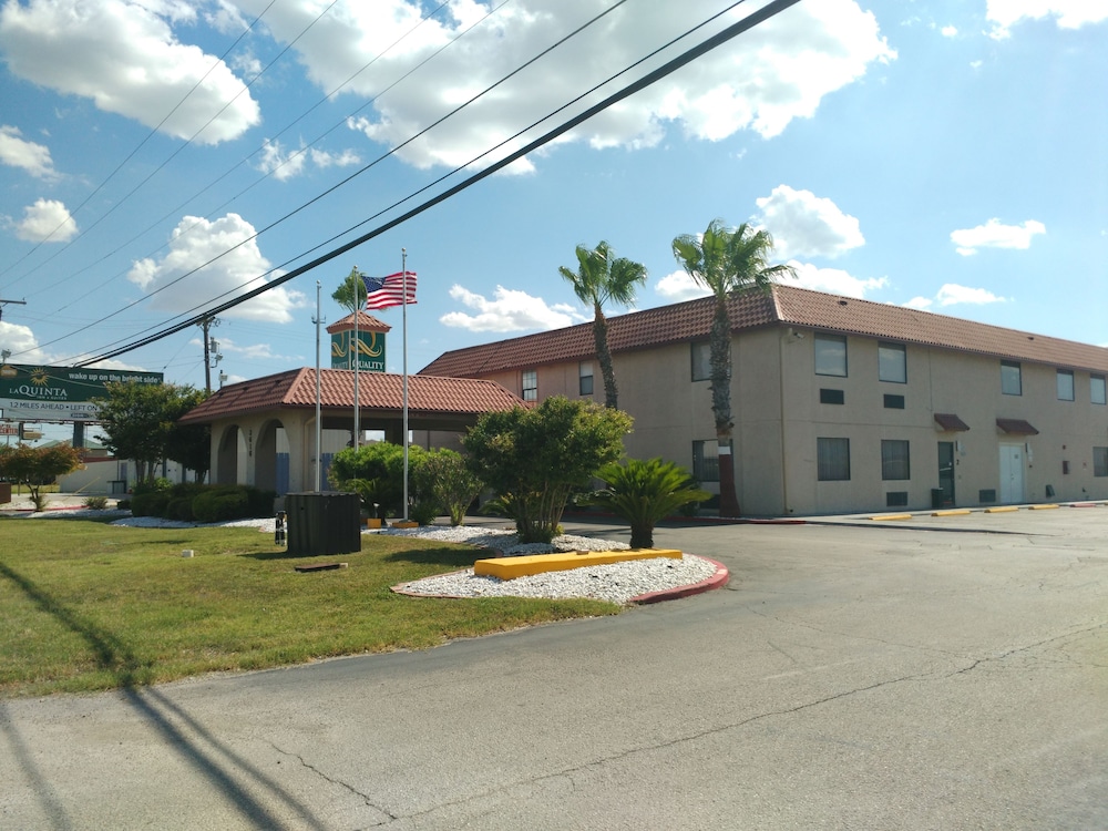 Quality Inn & Suites Del Rio