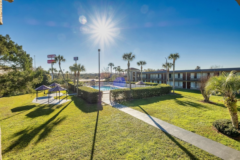 Red Roof Inn Plus+ St. Augustine