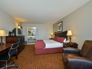 Lamplighter Inn & Suites Pittsburg