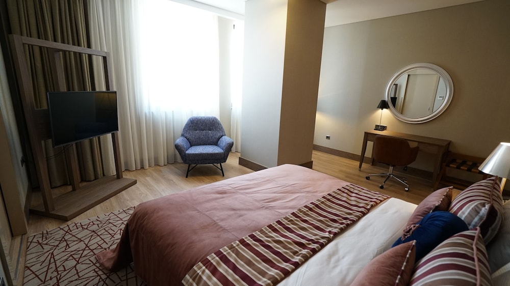 Hawthorn Suites by Wyndham Istanbul Airport