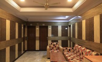 OYO Flagship 42122 Hotel Rahul Ganeshpeth Colony
