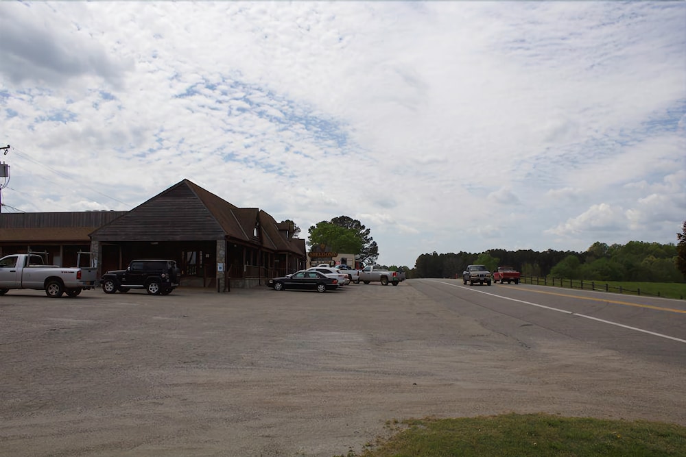 Sheldon's Motel and Restaurant