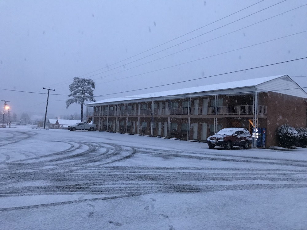 Sheldon's Motel and Restaurant