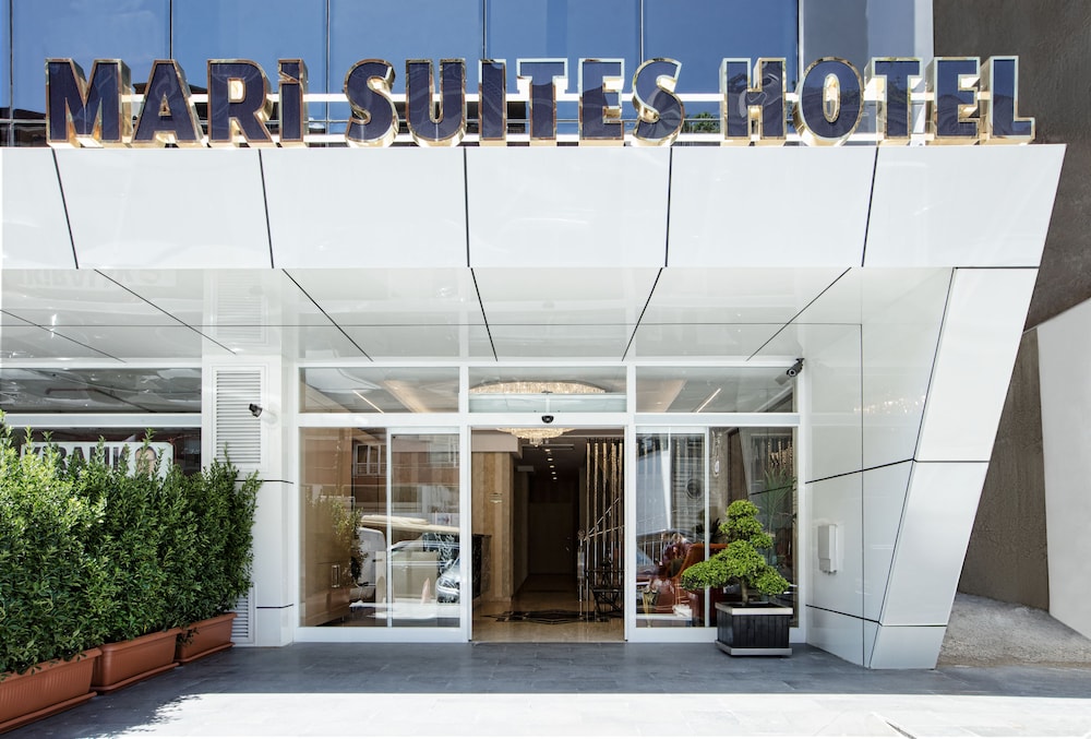 Mari Suites Hotel