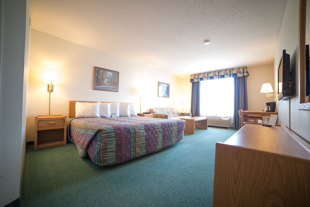 River Valley Inn & Suites