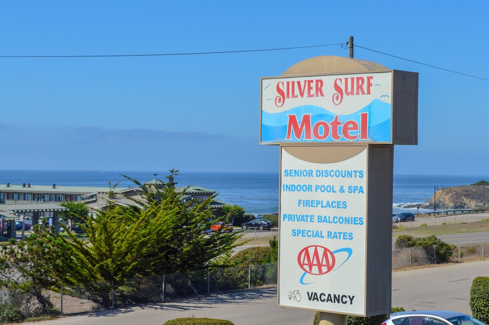 Silver Surf Motel San Simeon