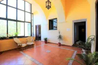 Flowers Apartments & Rooms Hotels in Meta