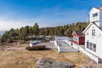First Camp Duse Udde - Säffle Hotels near Lurö Gästhärbärge & Krog