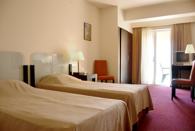 Regineh Hotel