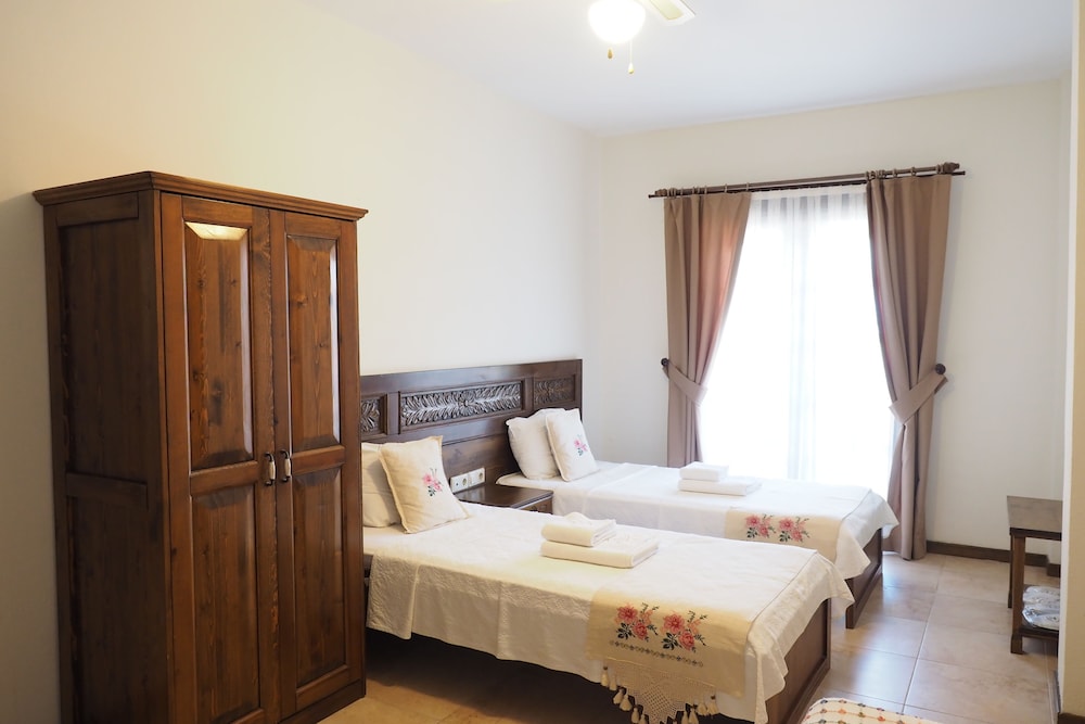 Loca Hotel