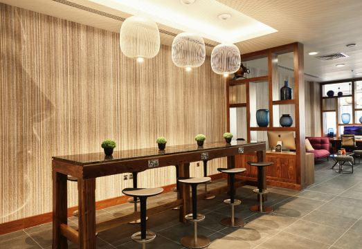 마린 워터루의 깨끗하고 모던한 내부 디자인