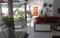 Yogyakarta Tropicana Villa