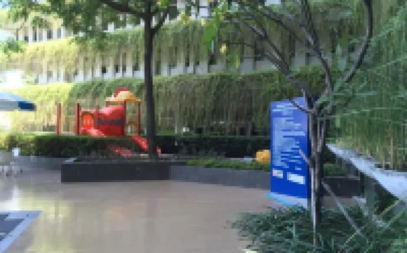 Apartemen Altiz Bintaro Plaza Residence by Pnp Rooms Hotels in Pondok Aren