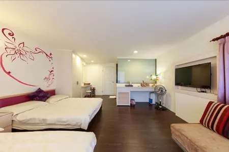 EZ Lodge Hostel Отели рядом с достопримечательностью «Wuer Chahu Shan/Teapot Mountain»