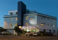 Real Hotel فنادق في سيتي لاغوس