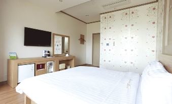 Muui Sea Side Hotel