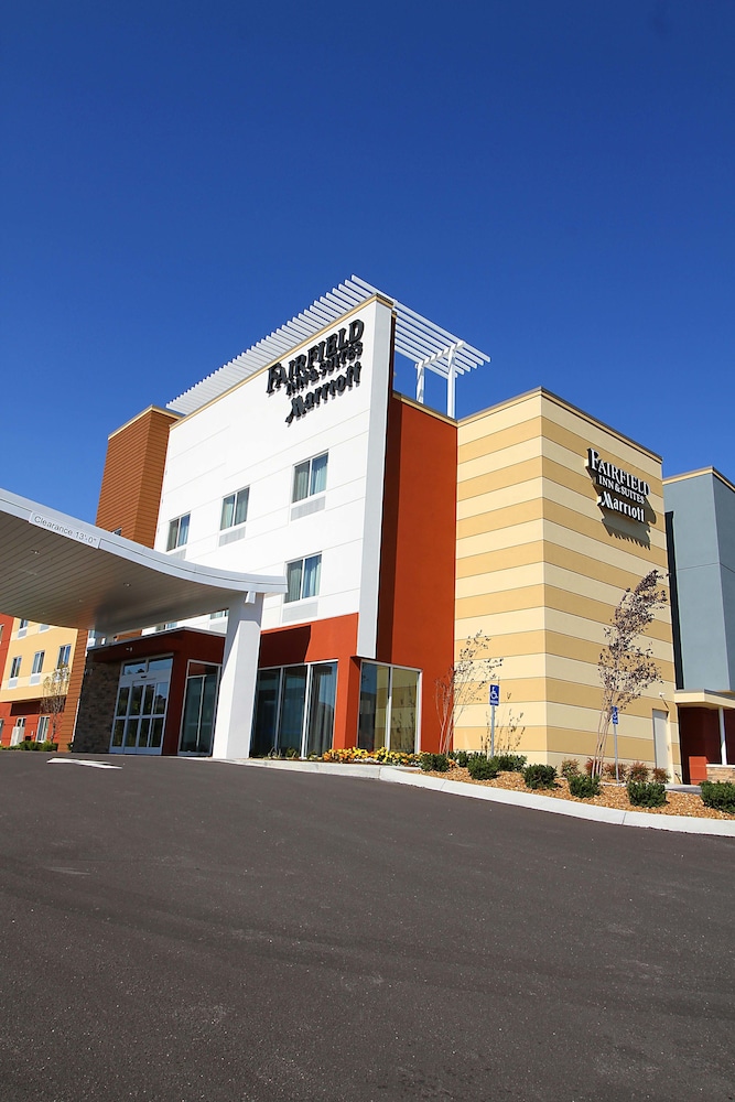 Fairfield Inn & Suites by Marriott London