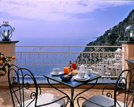 โปซิตาโน อาร์ตโฮเทล ปาซิเตอา โรงแรมในโพสิตาโน่