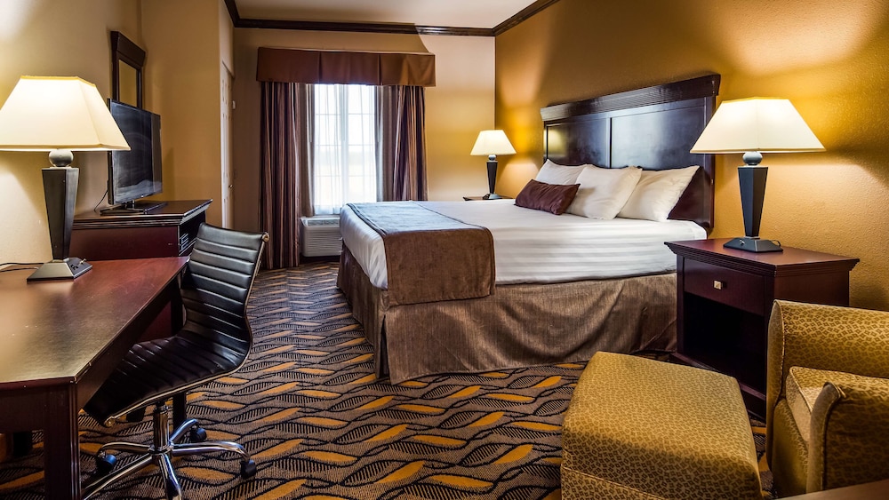 Best Western Red River Inn & Suites