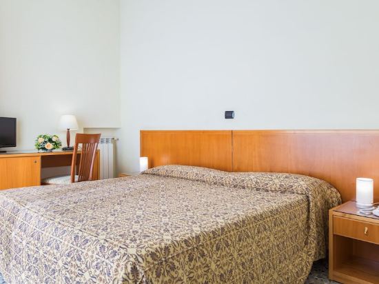 10 Best Hotels near Essenza Profumeria, Torre del Greco 2022 | Trip.com