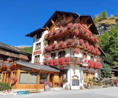 Hôtel Dents de Veisivi