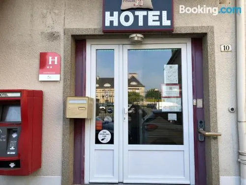 Logis Hôtel des Remparts - Saint-Lô - Lemmikkieläimet sallittu
