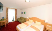 Hotel-Restaurant Kirchenwirt Aigen 頓內斯班瓦德住宿飯店