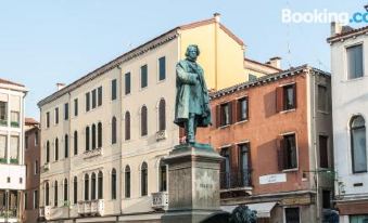 Ai Patrizi di Venezia