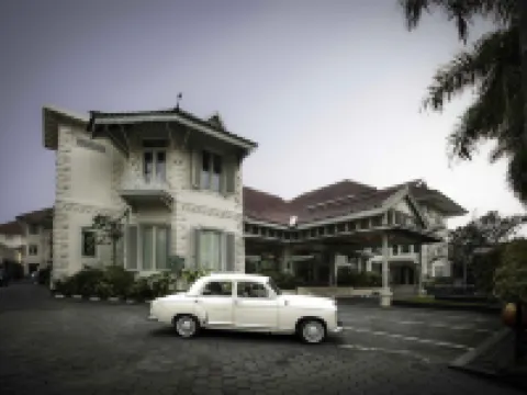 The Phoenix Hotel Yogyakarta - Handwritten Collection Hotels in Jetis