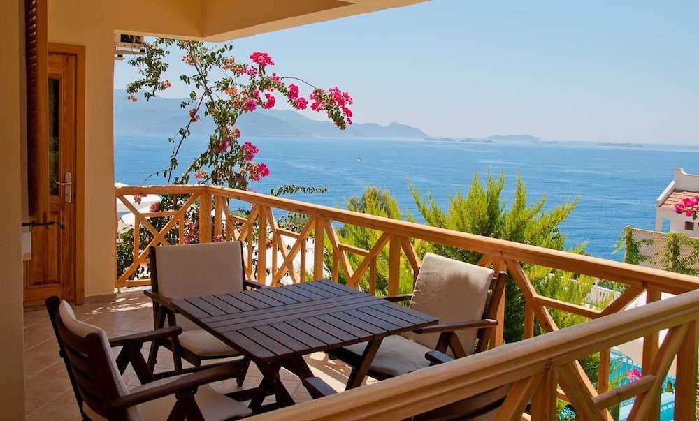 Lycia Hotel