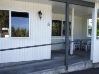 Acorn Estate Motel فنادق في ماسترتون