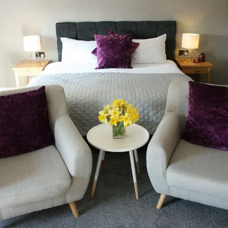 The Warwick Arms Hotel - the Coaching Inn Group