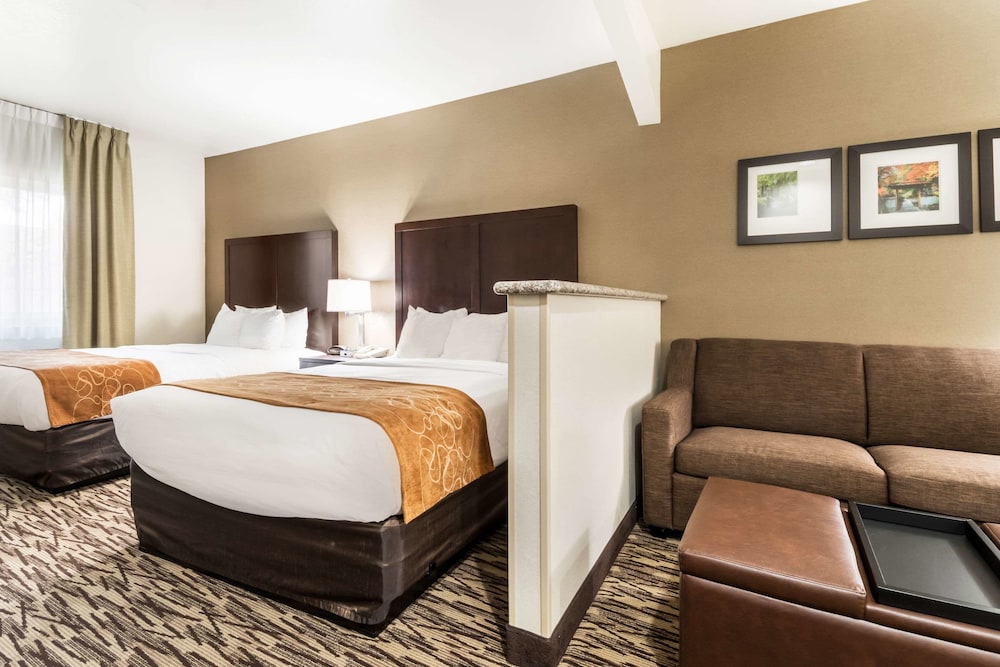 Comfort Suites Portland Airport