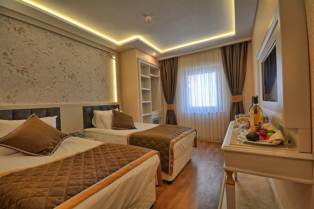 Samir Deluxe Hotel